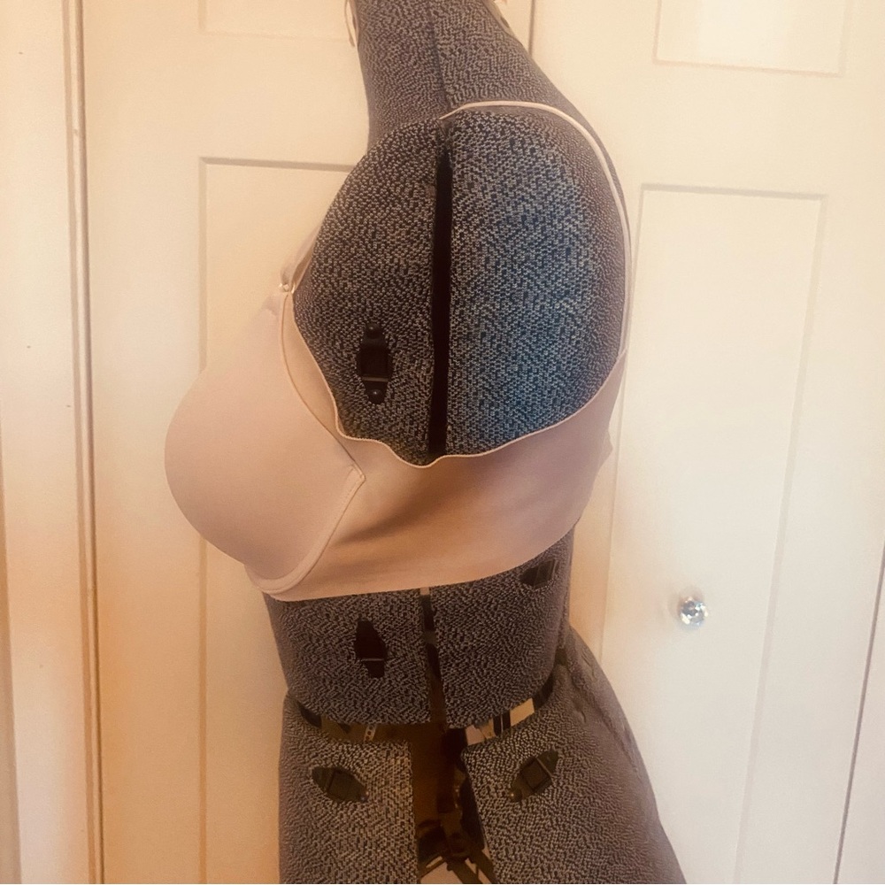 Warners side breast cover bra 38B - Picture 4 of 5